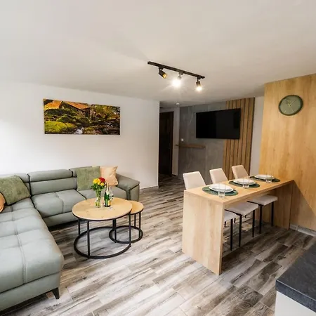 Slanica Apartmán *